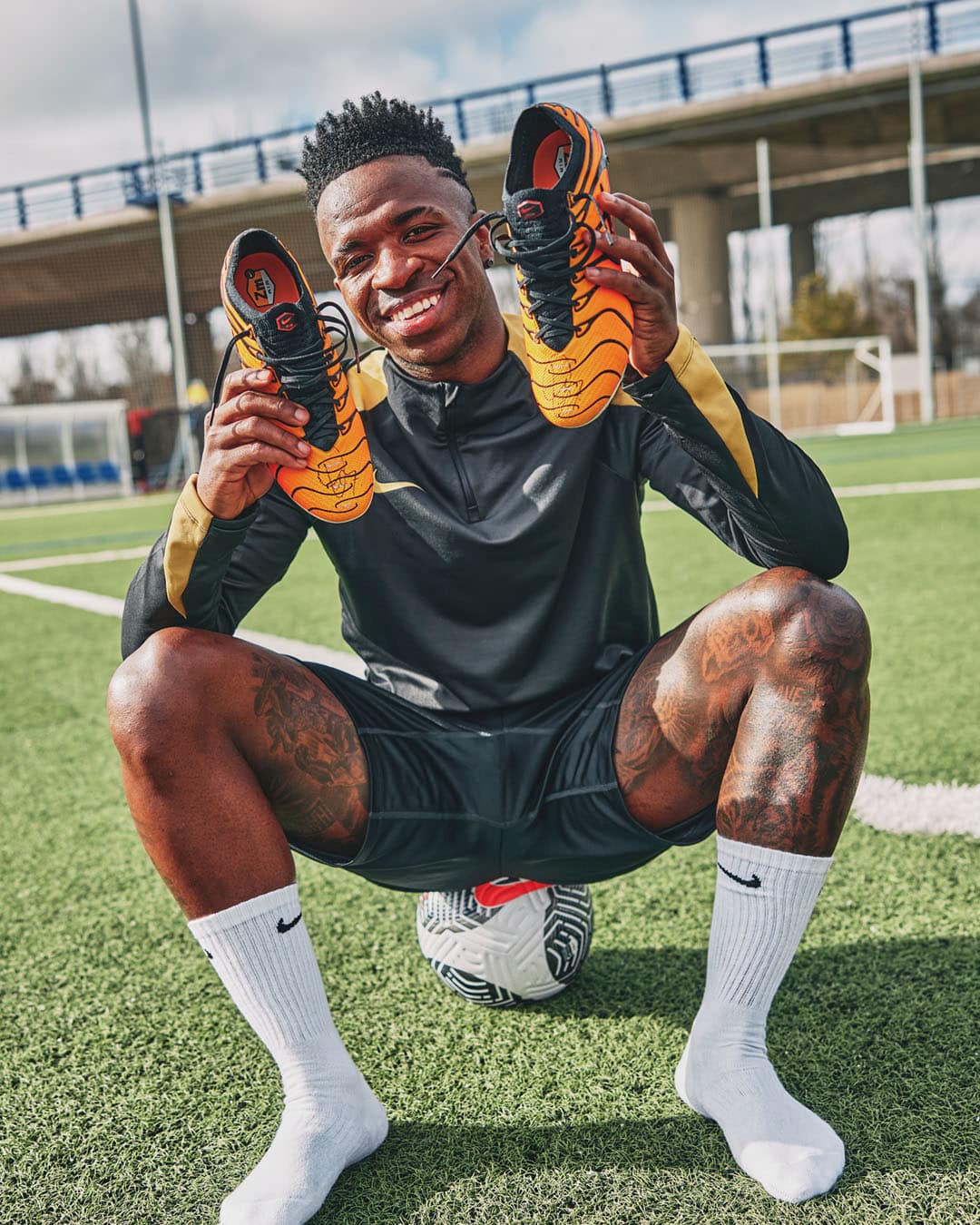 NIKE