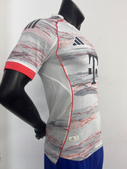 FC BAYERN MÜNCHEN UITSHIRT 25/26