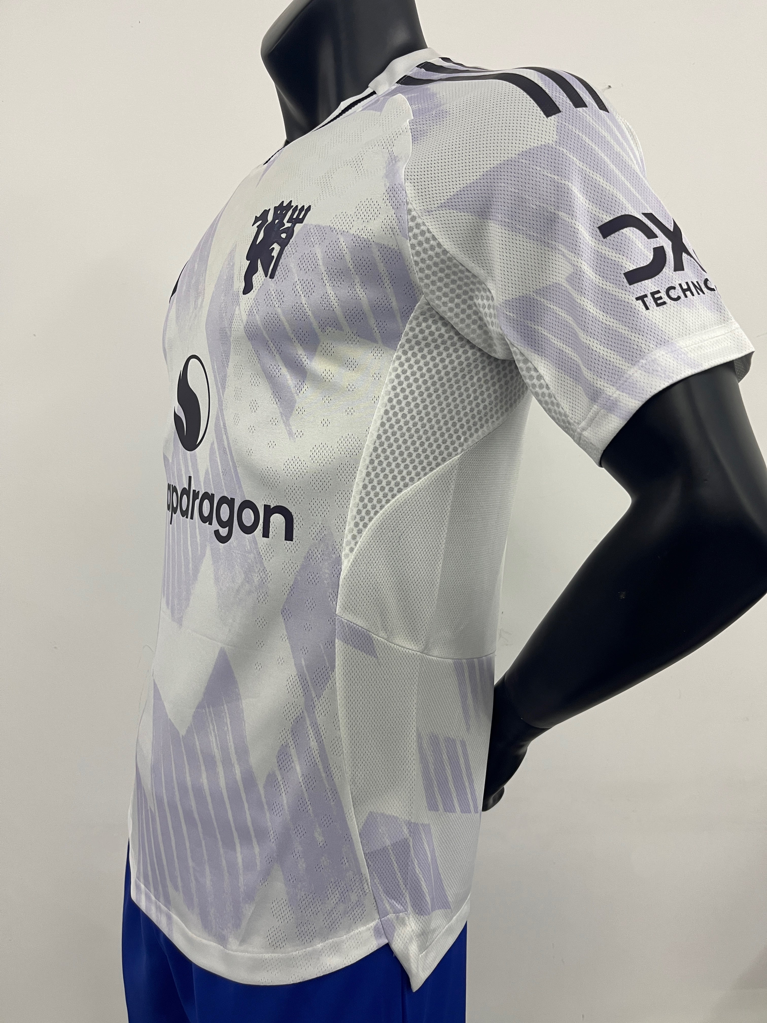 MAN UNITED UITSHIRTEN 25/26